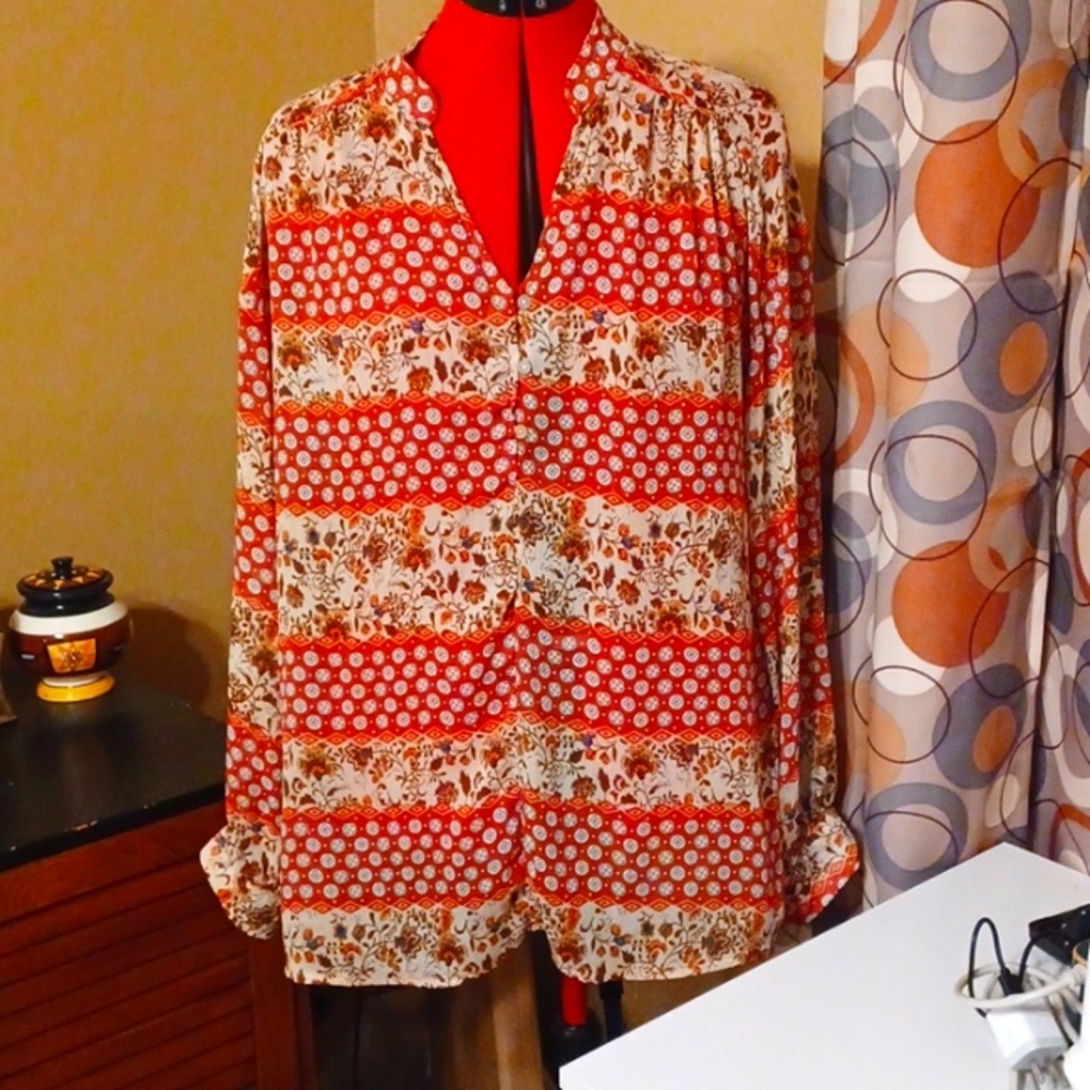 Suzanne Betro long sleeve blouse
